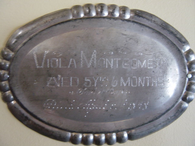 Coffin Plate of Viola Montgomery 1893~1898 is free genealogy